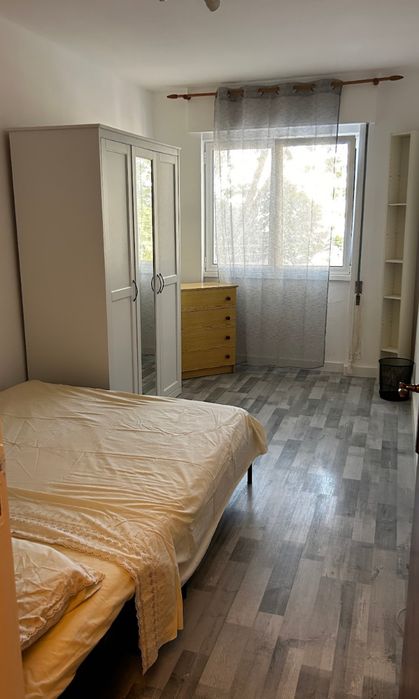 Alugo quarto Santo Antonio dos cavaleiros. Cidade nova
