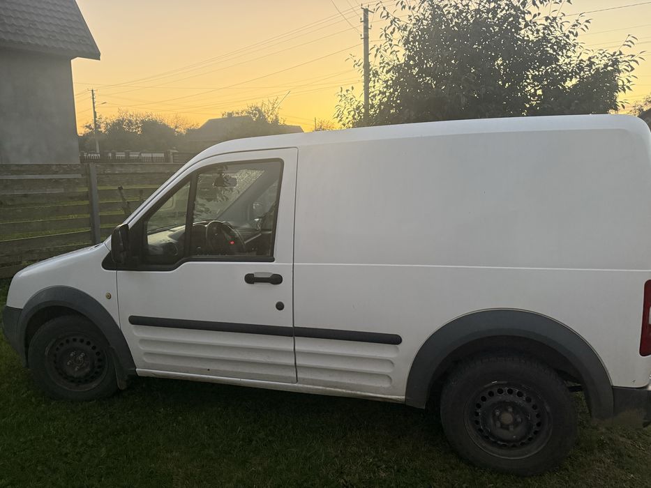 Продам власний автомобіль Ford 2010 року