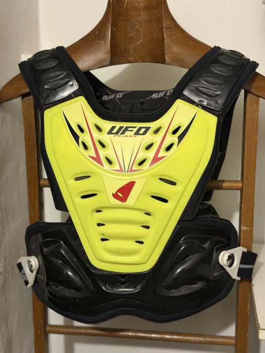 Botas AlpineStars Tech3 / Colete UFO MotoCross/Enduro