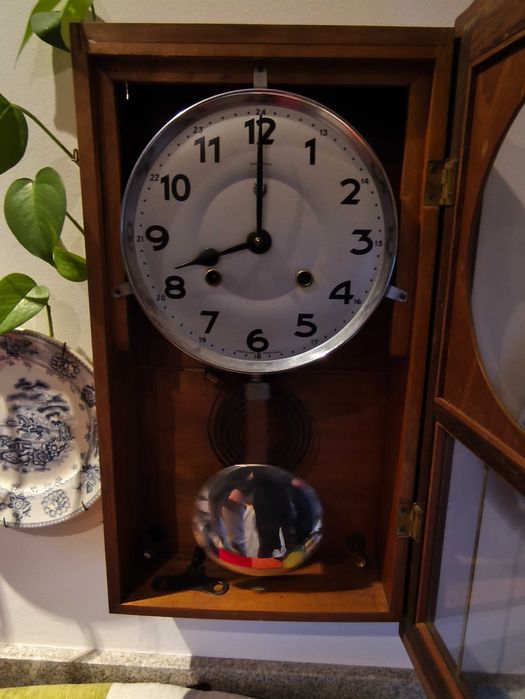 Relógio Antigo Reguladora