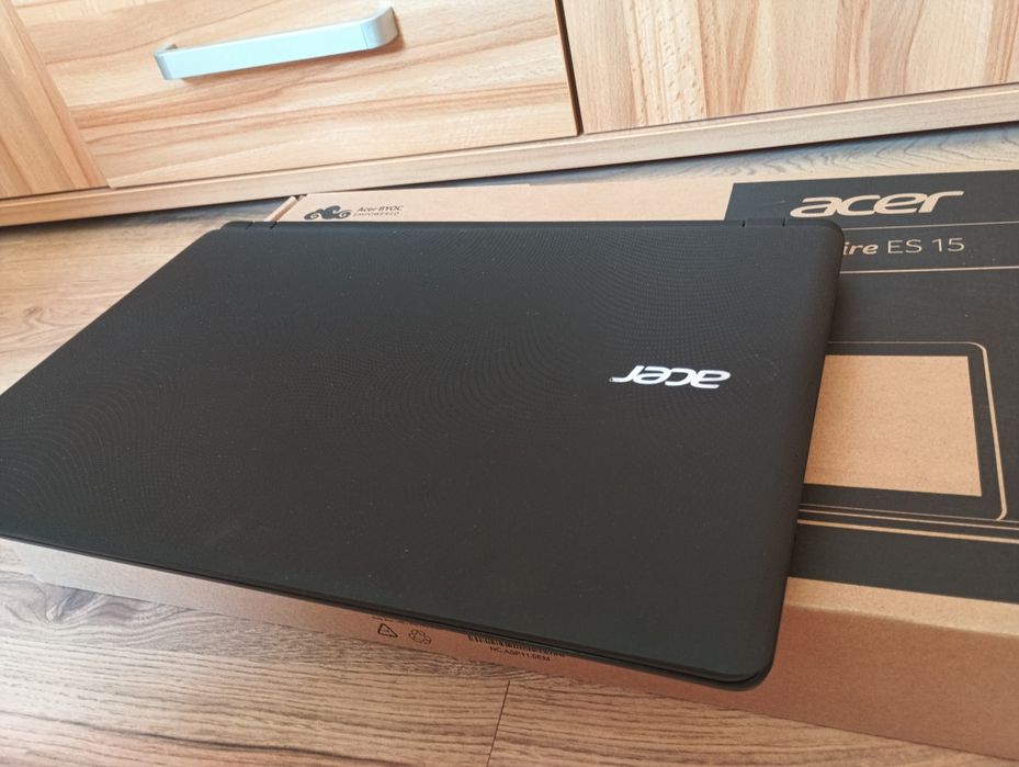Laptop Acer Aspire Ekran 15,6",kompletny i  zadbany + gratisy