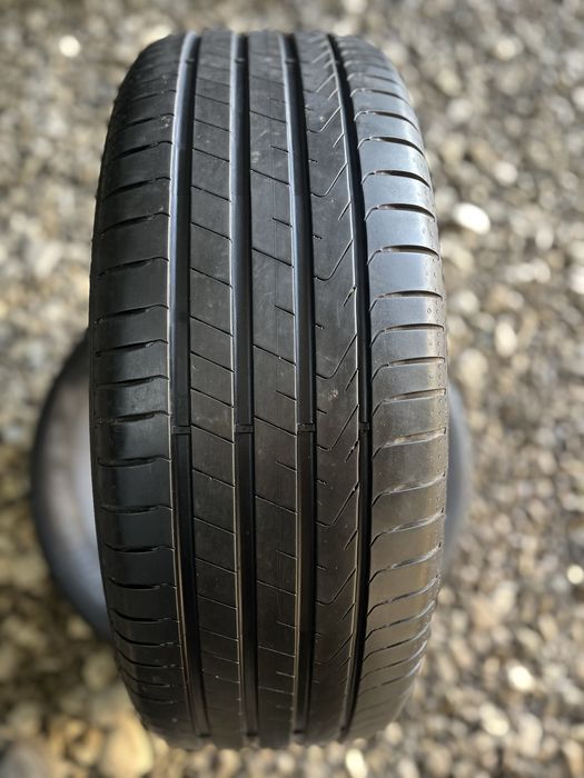 225/60 R18 2 шт. Pirelli Cinturato P7