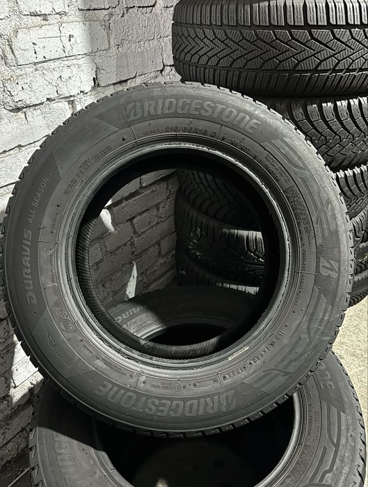 215/65 R16C 109/107T Bridgestone Duravis /2021рік/4шт./