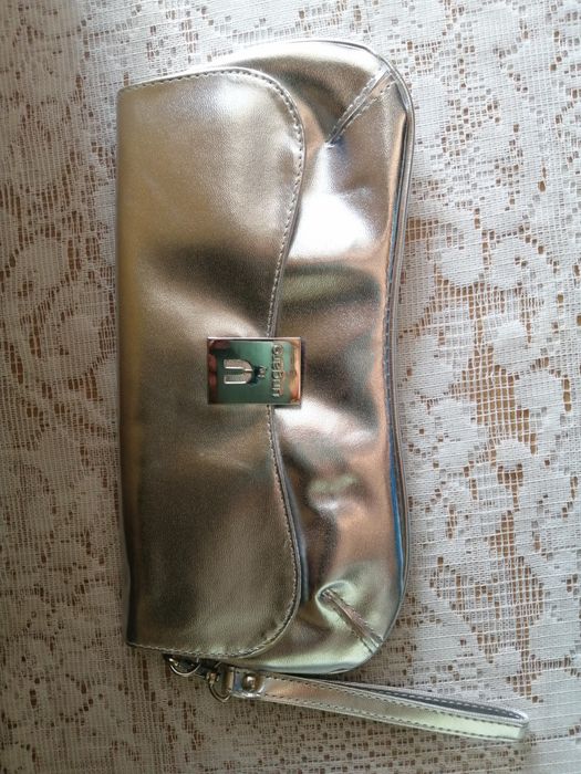 Сумка-клатч.    .