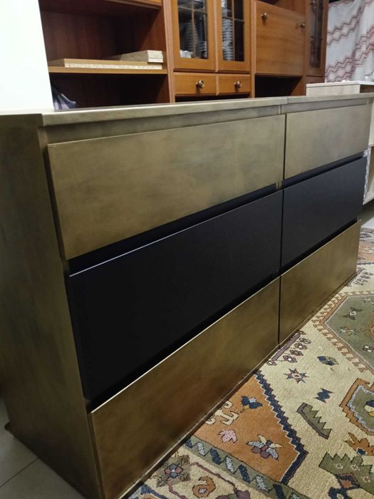 Vendo Comoda em excelente estado