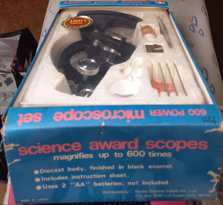 Microscópio vintage anos 70