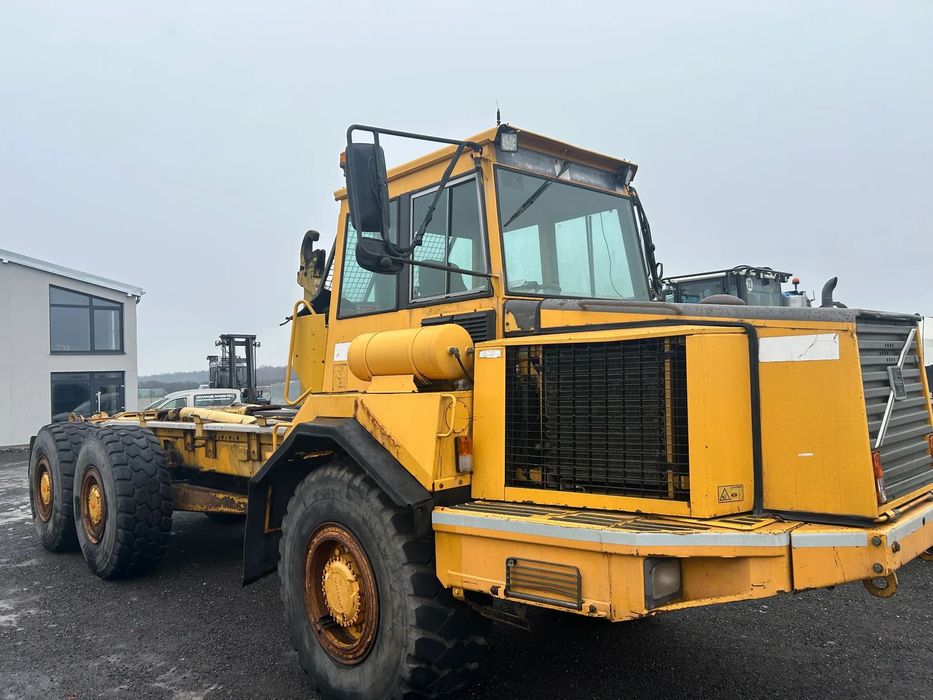 Volvo A25C  Wozidło Volvo A25C - hakowiec 6x6 import stan super Terex Bell cat