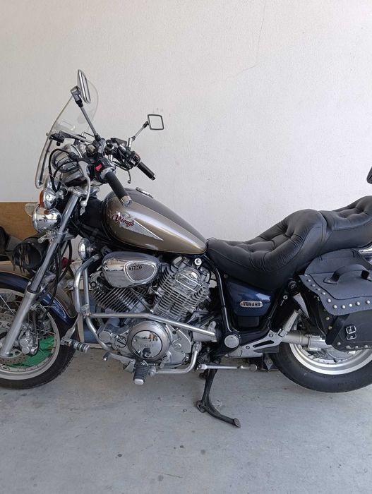 Moto virago 1100 muito estimada