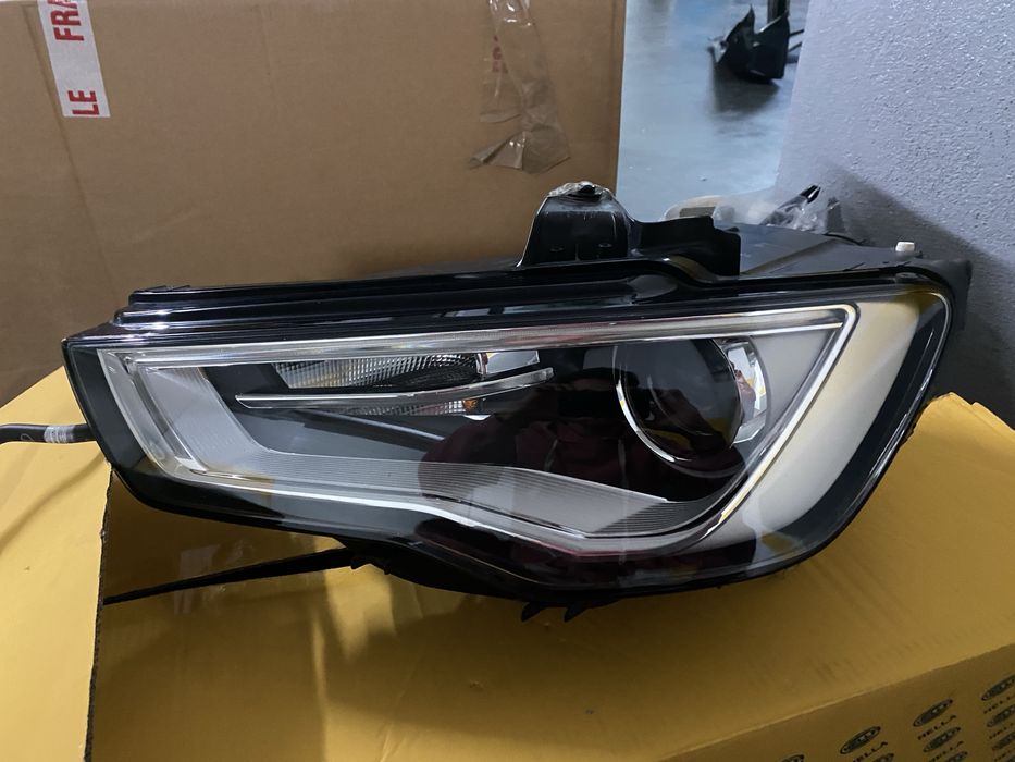 Farol xenon Frente Esquerdo Audi A3 8v