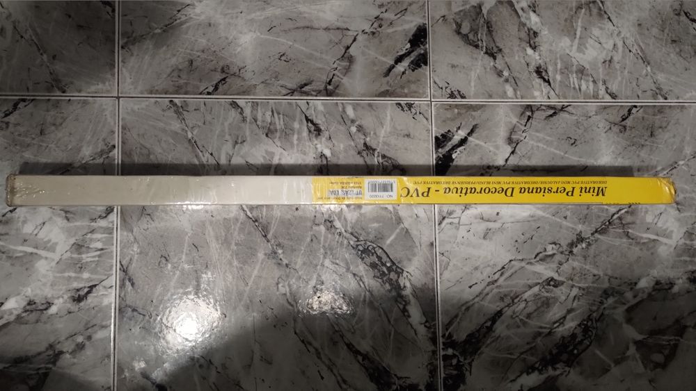 Store de pvc completamente novo