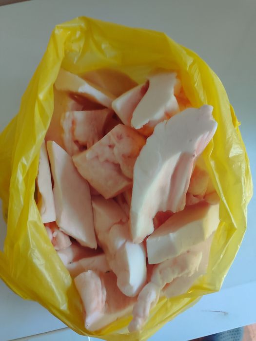 Продам жир свиний для смальця