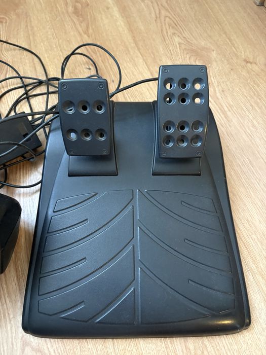 Kierownica Logitech Driving Force GT (DFGT) PC / PS3 | Force Feedback 900° STAN BARDZO DOBRY