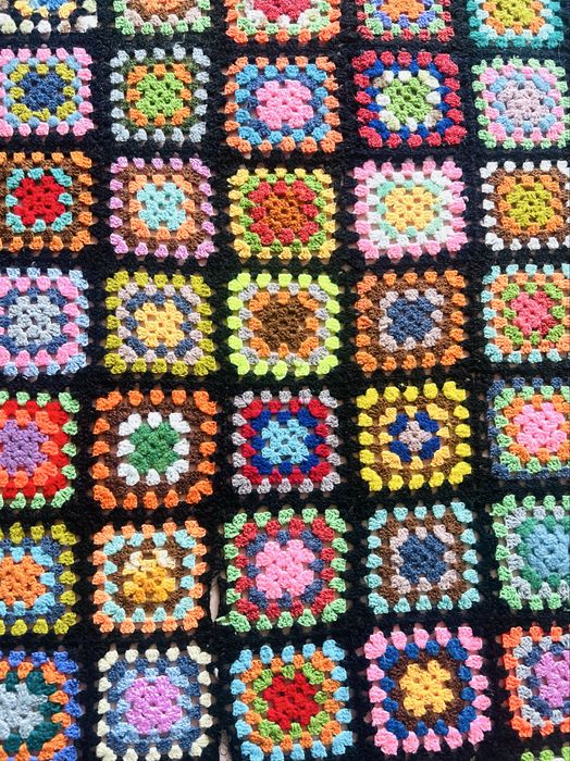 Patchwork. Przędza. Frędzle.