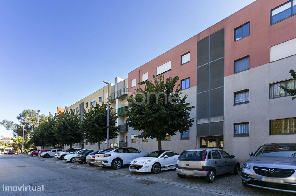 Apartamento T3+1 com Varanda, Garagem e Arrumos | Alfena, Valongo