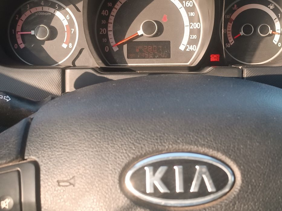 Продам автомобіль Kia ceed