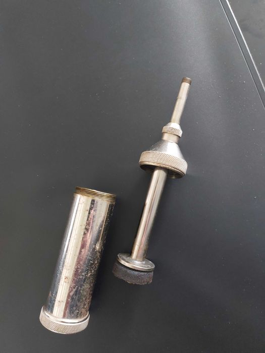 Bomba de óleo vintage