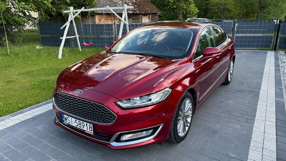 Ford Mondeo 2.0 Hybrid-Masaże-Vignale-Sync3-Zadbany-Bezwypadkowy-Zarejestrowany
