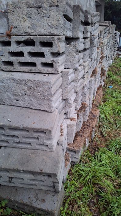 Sprzedam Pustaki betonowe