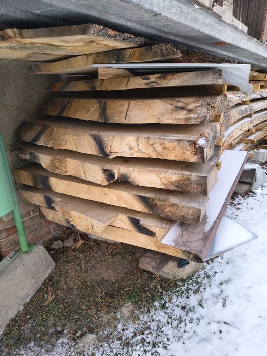 Deski, brusy, bale, monolity orzech, jesion, dąb, czereśnia, akacja