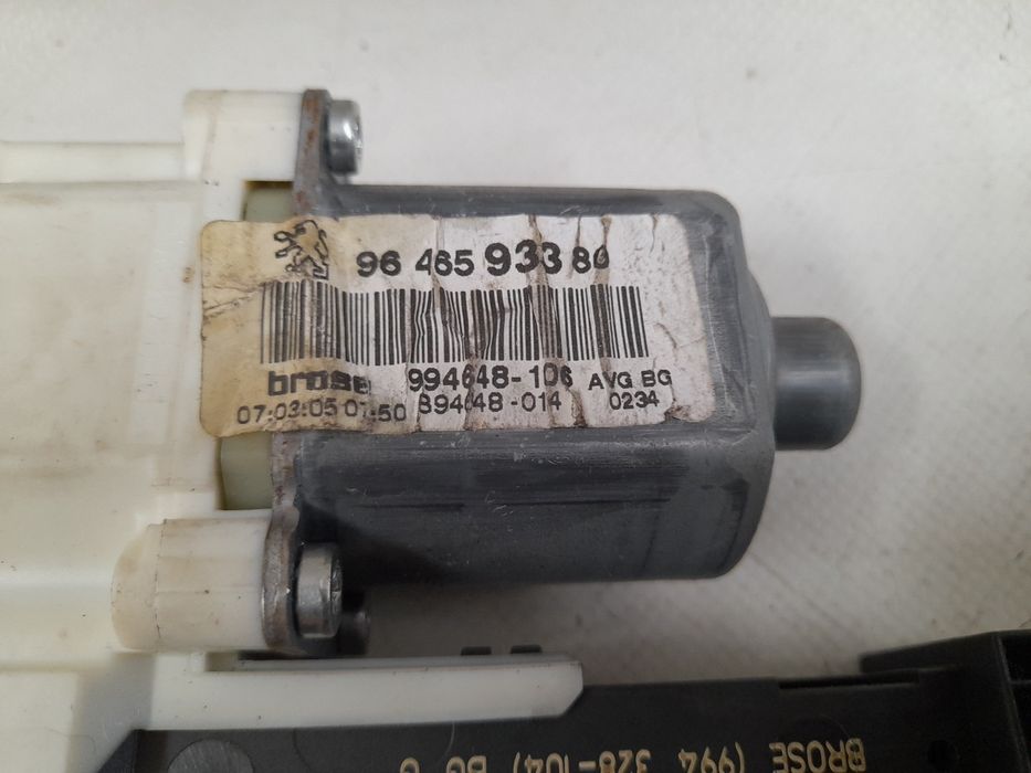 Motor vidro frente esquerdo PEUGEOT 407 (6D_)