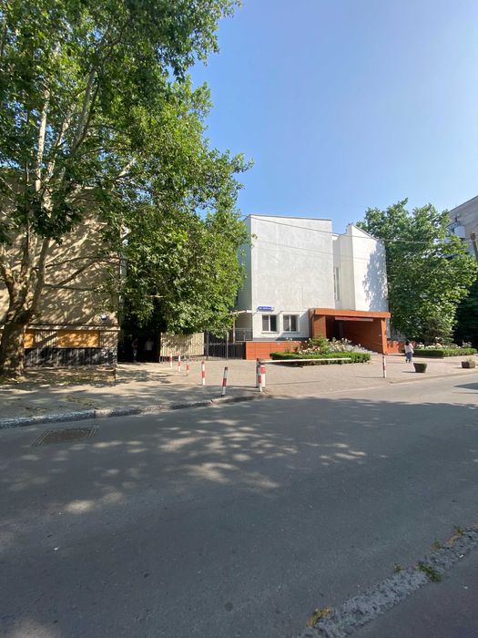 Commercial real estate at st. Kulikovo pole pl Oktyabrskoy revolyutsii pl (area 1823 m²) - Atlanta.ua - photo 2