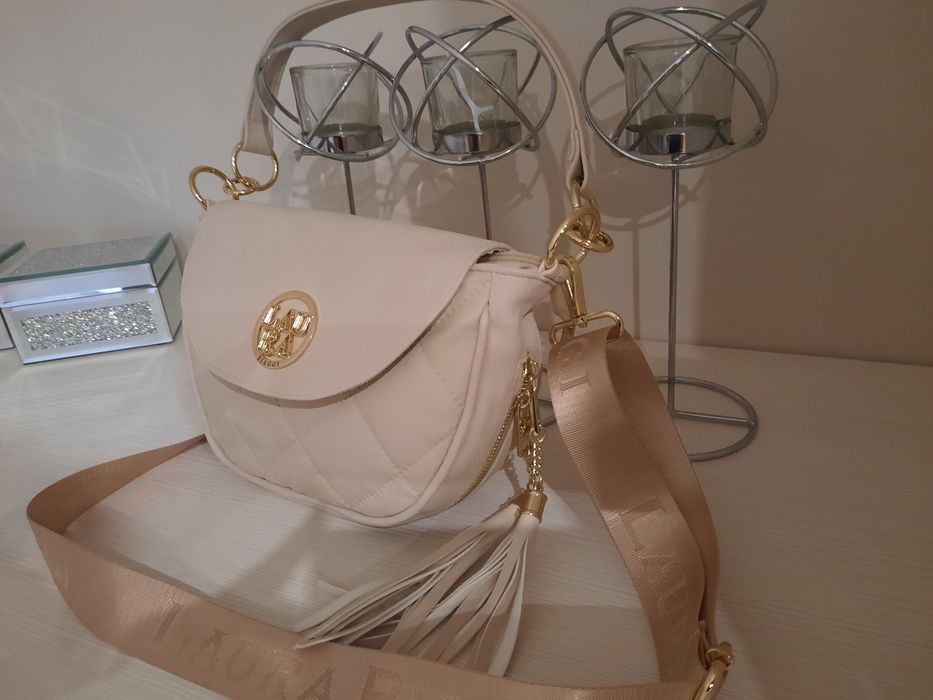 Piękna torebka listonoszka polskiej firmy Laura Biaggi