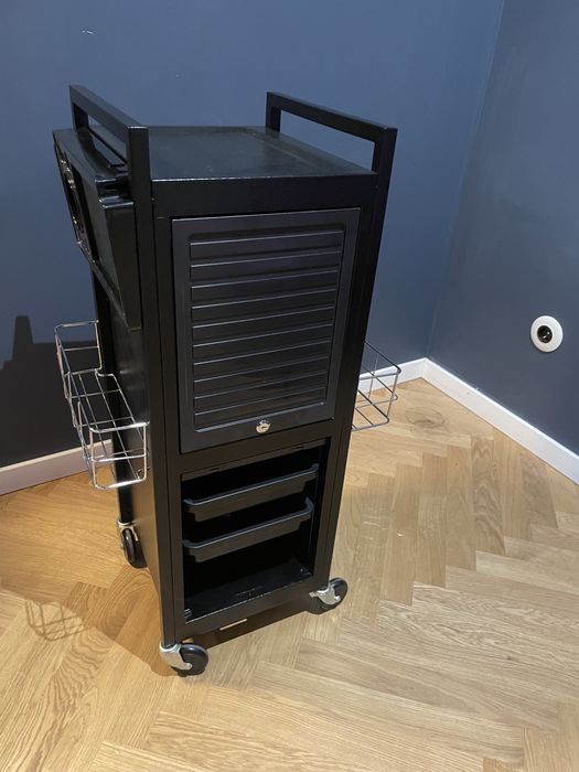 Pomocnik tatuatorski/ stacja robocza