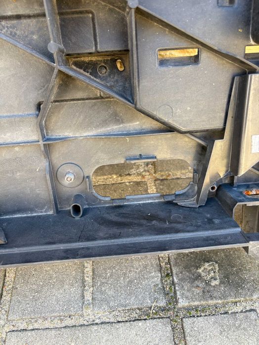 Pas przedni Oryginalny Expert Scudo Jumpy Proace Vivaro 16+