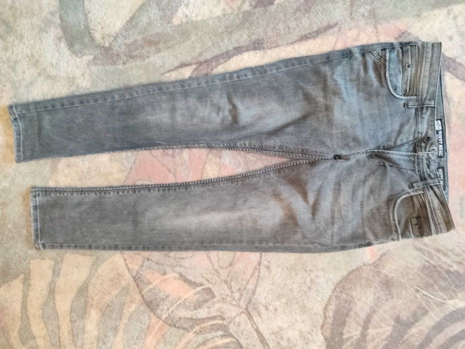 Spodnie męskie jeansy szare Rusty Neal skin fit W33/L32