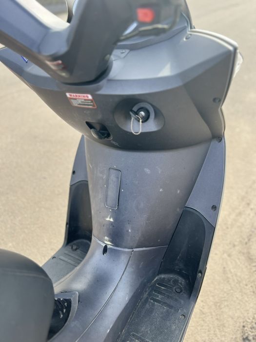 Продам скутер YIBEN YB150T-11