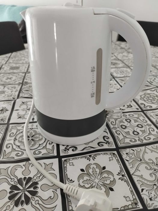 Cafeteira de água quente