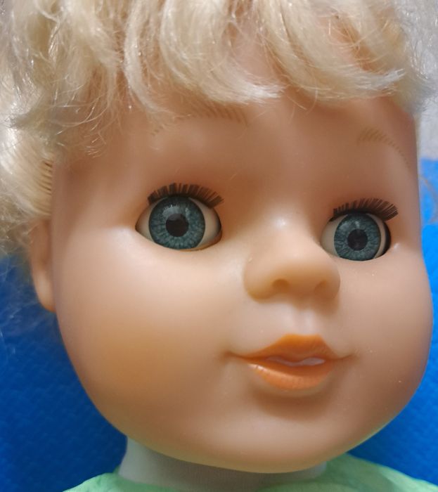 Кукла шагающая из 90-хя