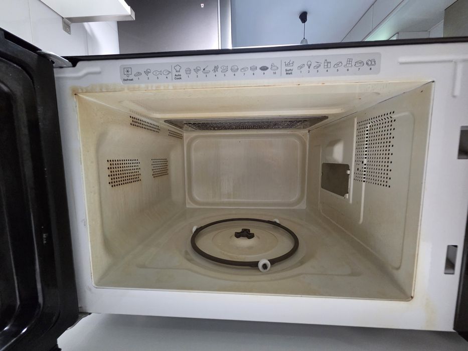 Micro-ondas WHIRLPOOL MWP 253 B (25 L - Com Grill - Preto)