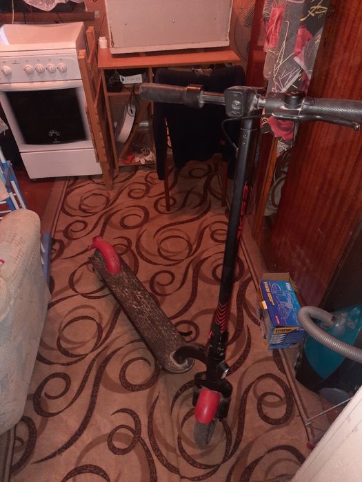 Електро самокат ядеа