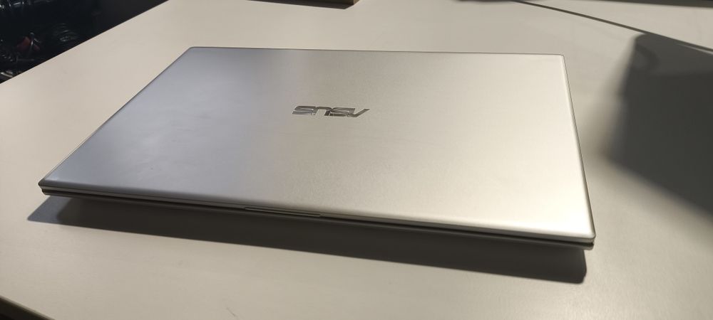 PC  ASUS vivobook 15