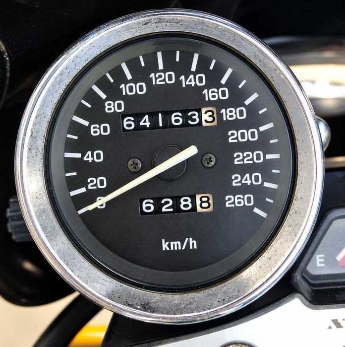 Vende - YAMAHA XJR 1200