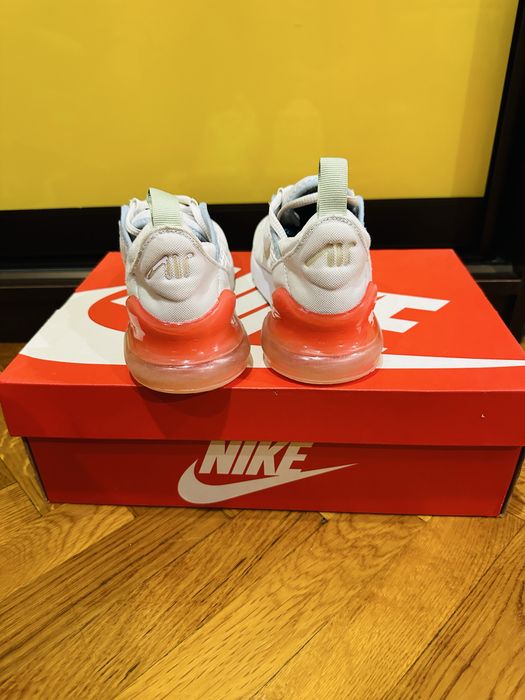 Кроссовки Nike Air Max 270 размер 35