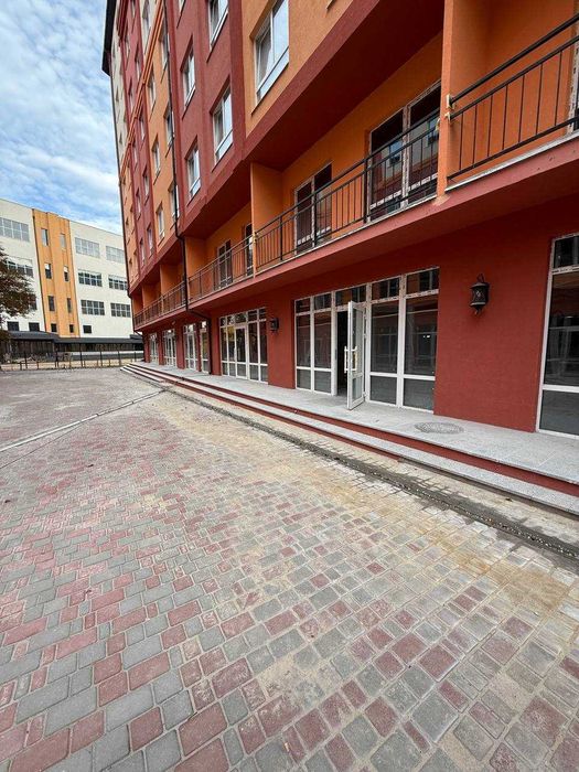 Продаж фасадного приміщення 110,9 м² 1 поверх  без % ПОДІЛ/КОНТРАКТОВА