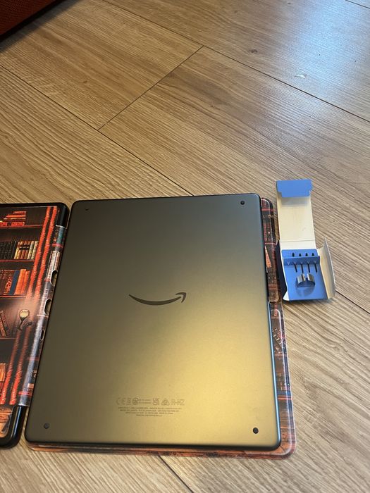 Kindle scribe 16GB 1 generacja basic pen etui