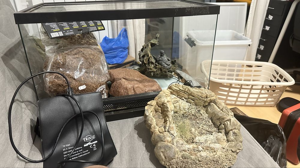 Terrario para cobra feito a medida