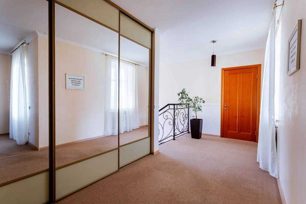 Продаж Будинок 330м2 12 сот Романків поруч Сонячна Долина Ходосівка