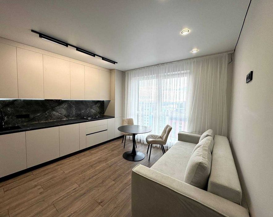 1 кімнатна квартира на Щасливому з ремонтом !