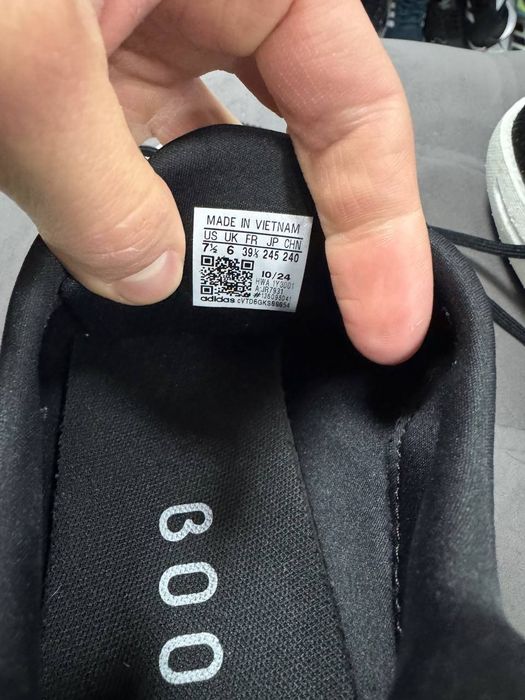 ОРИГІНАЛ 100% Кросівки Adidas Flowboost JR7931 39