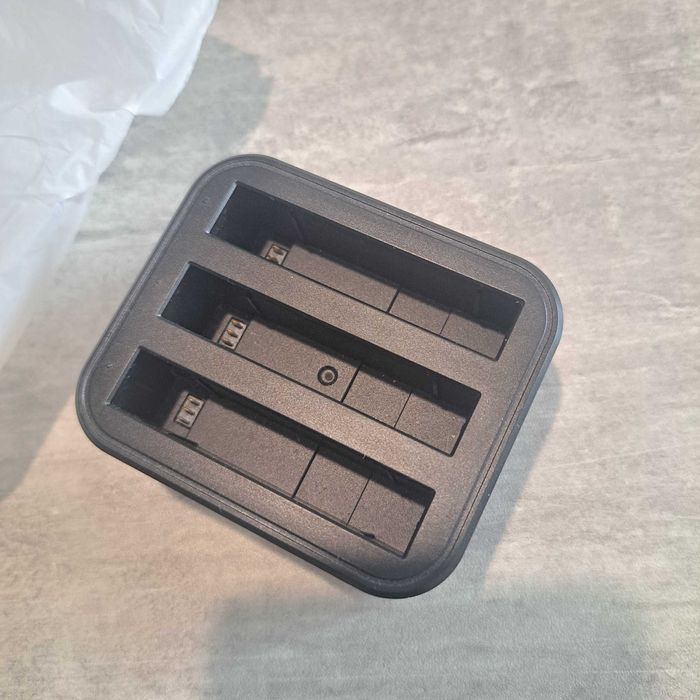 Insta360 x3 Fast Charge Hub (хаб зарядний)