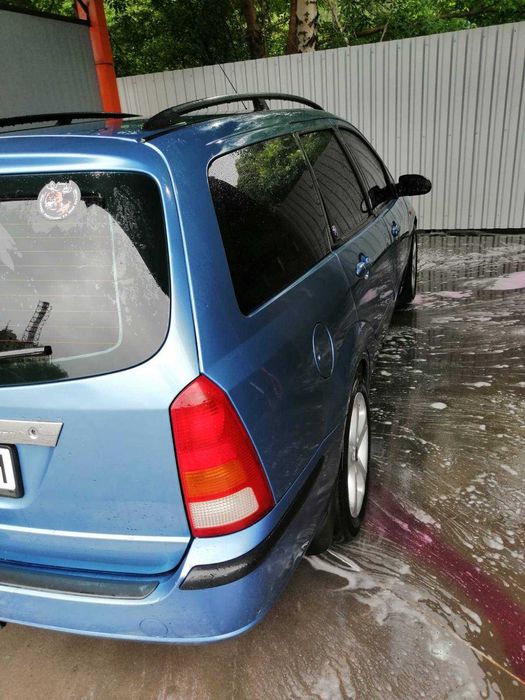 Автомобіль Ford focus
