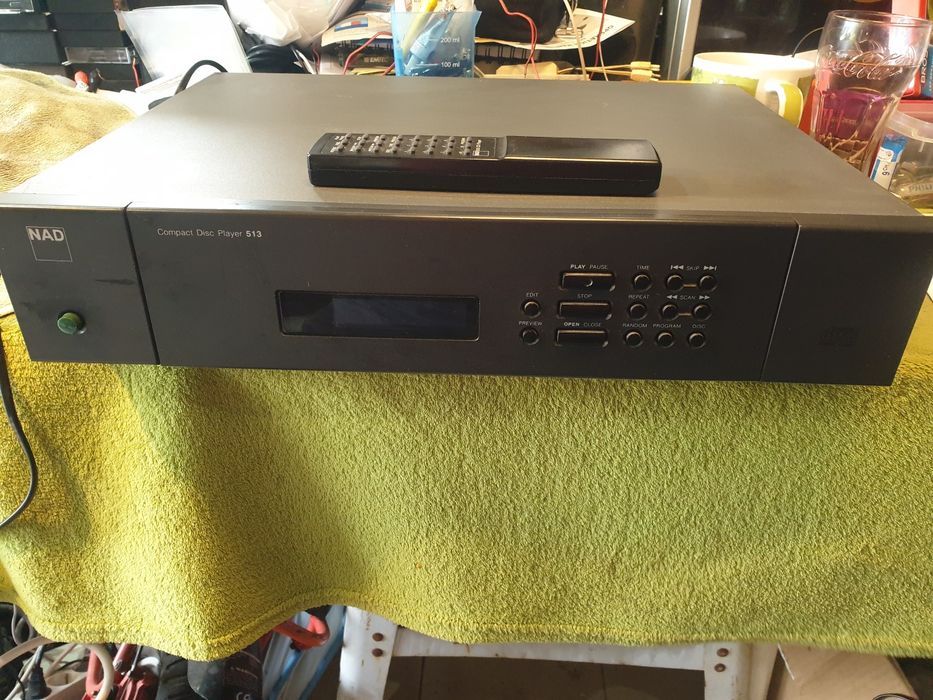 NAD 513 odtwarzacz CD + pilot.