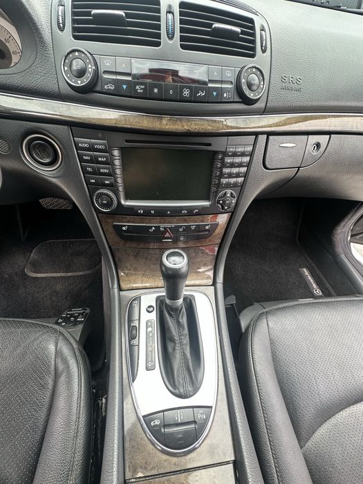 Mercedes Benz W211 E500