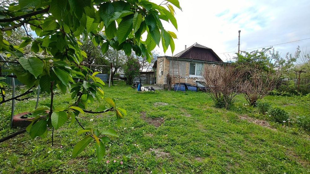 Приватний будинок у Гостомелі | 15 соток землі | поруч озера