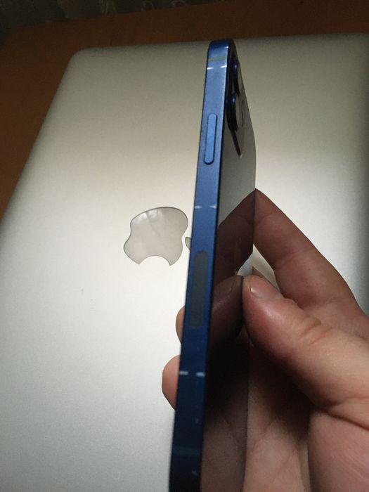 Iphone 12 64gb стан на фото