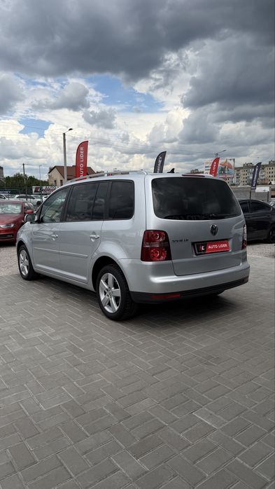 Volkswagen Touran Фольксваген Тоуран FL 2008р 1.4 TSІ бенз 6 МКПП 5 місць